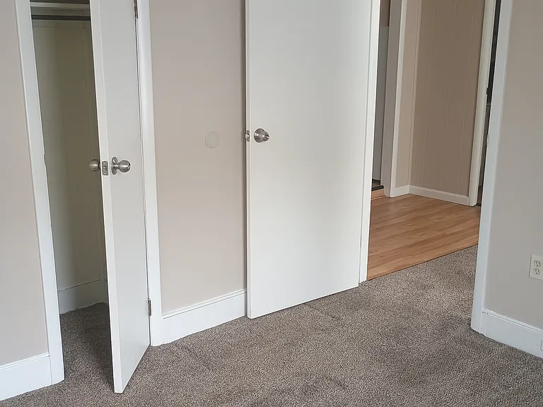 236 Kingsboro Ave #3 — Photo 9