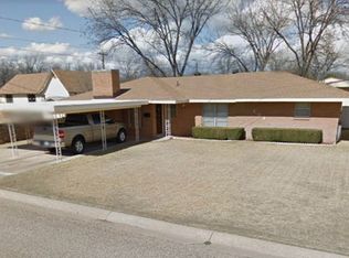 404 Hamilton St, Winters, TX 79567