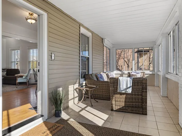 219 W 6th St, Michigan City, IN 46360