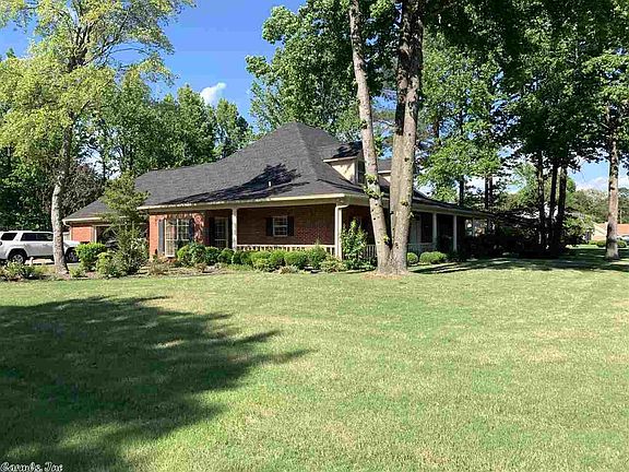 3rd image of 705 Rosswood Colony Dr