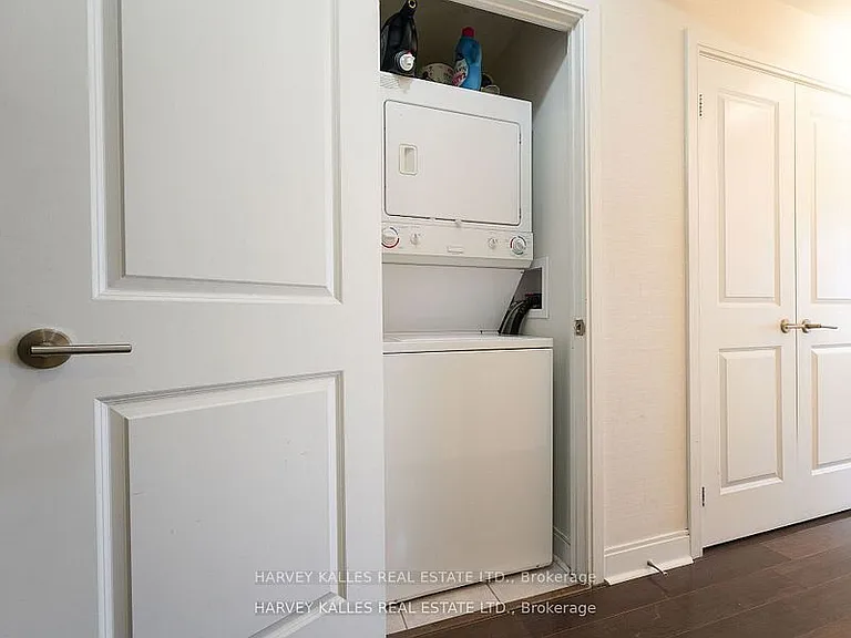 18 Yorkville Ave #1305 — Photo 14