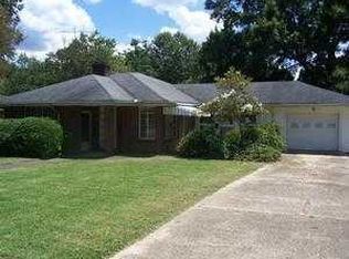 102 South Ave, Crystal Springs, MS 39059