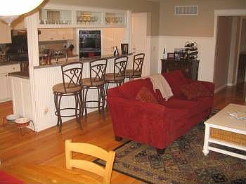 2nd image of 17 Forest Glen Ln SW