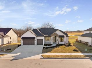 703 Hampstead Dr, Raymore, MO 64083