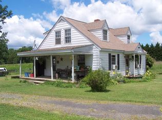 731 Harryhogan Rd, Callao, VA 22435