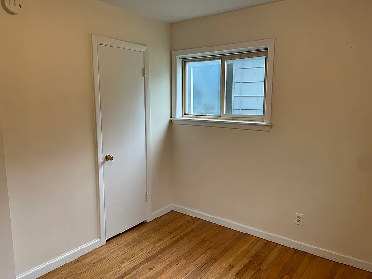 10625 SE Boise St — Photo 18