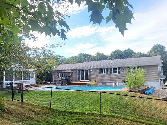 3rd image of 113 Seminole Drive
