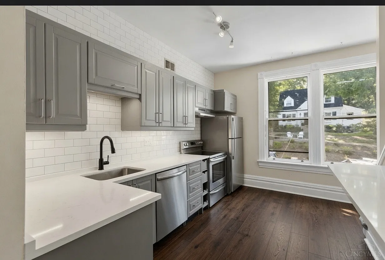 3 bed, 1550 sqft, $3,100 — Photo 3