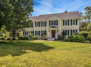 14 Isaac Davis Way, Acton, MA 01720