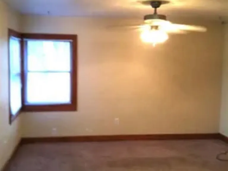 1113 S Gary Dr — Photo 3