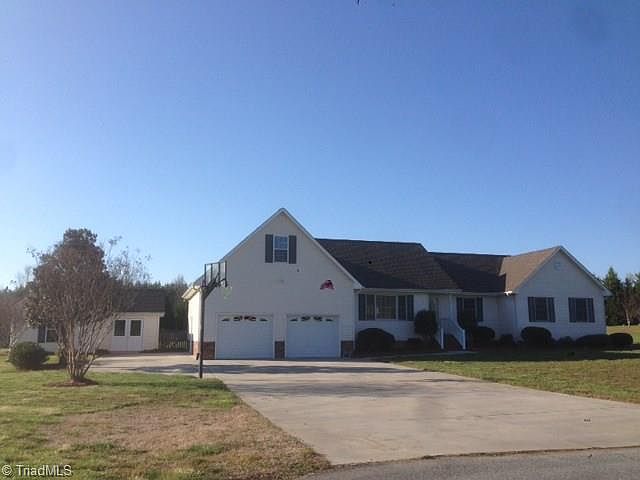 1st image of 330 Caitlin Ln