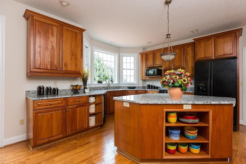 2nd image of 17XX Florence Ave
