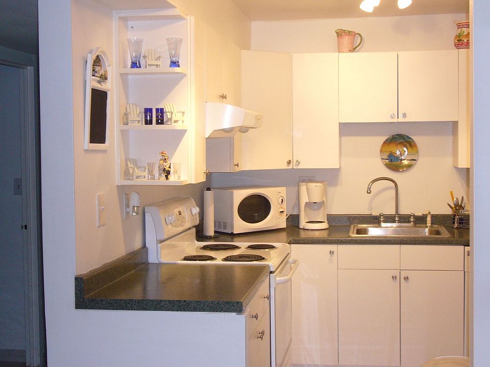 2nd image of 1913 S Ocean Dr APT 104
