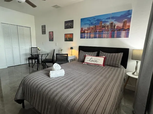 (undisclosed Address), Miami, FL 33165