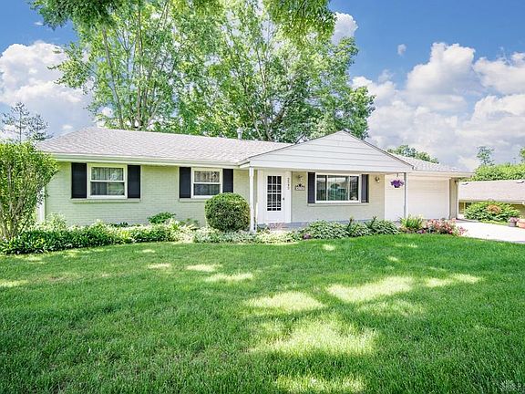 3rd image of 2542 Marigold Dr