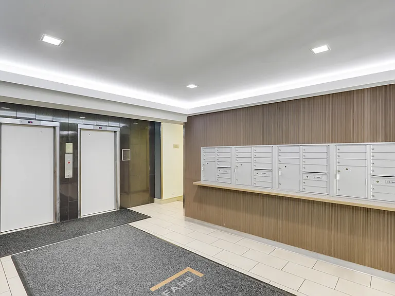 2400 Webb Ave #7K — Photo 12