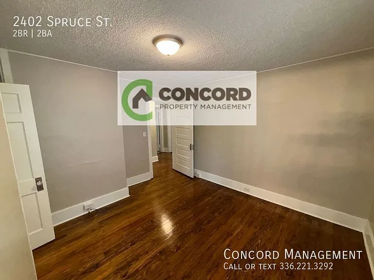 2402 Spruce St — Photo 8