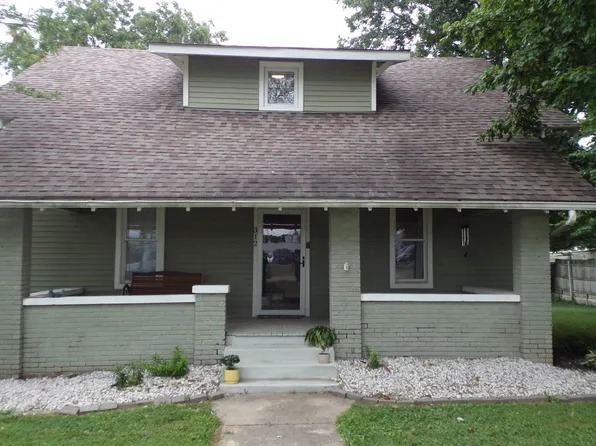 312 W McDowell St, Freelandville, IN 47535