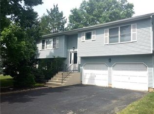 8 Pullman Loop, Dayton, NJ 08810