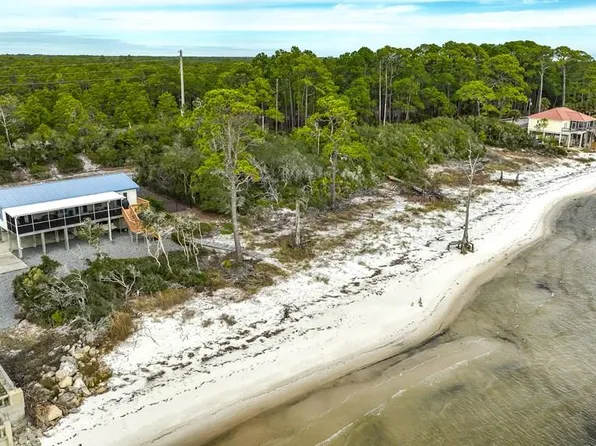 2714 Highway 98 W, Carrabelle, FL 32322