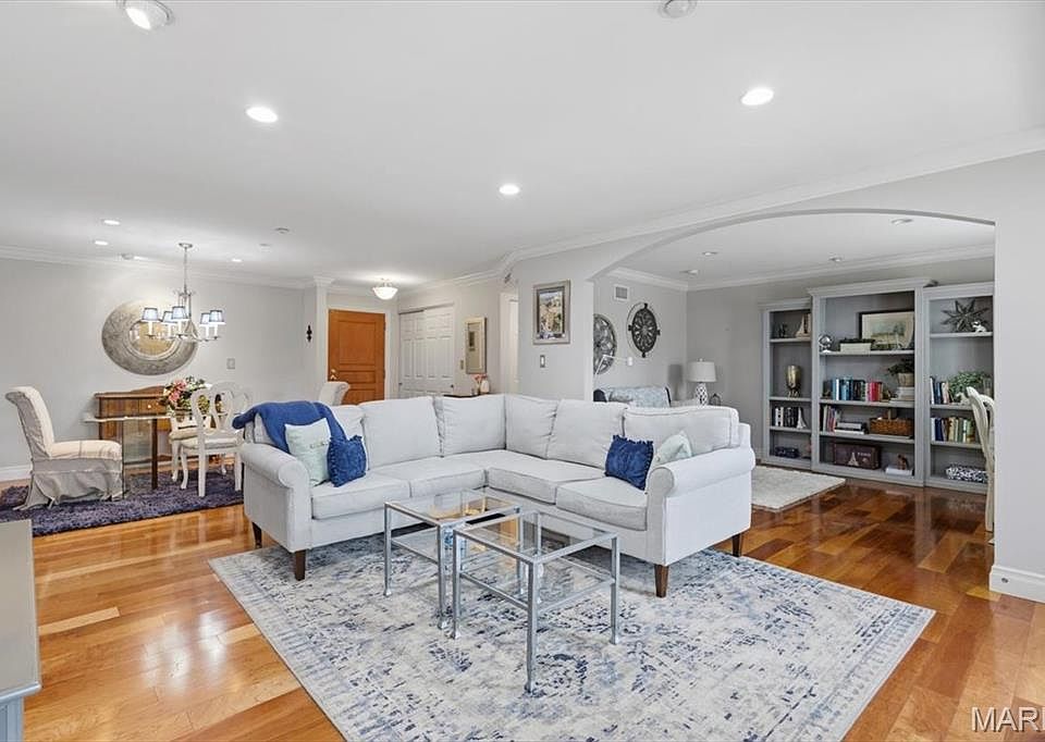 1st image of 1512 Bedford Forge Ct APT 15