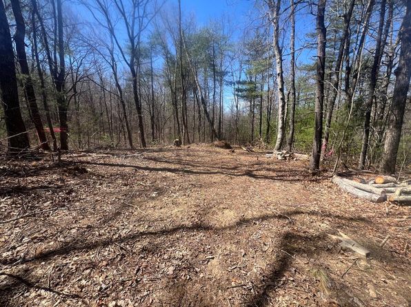 Forest Green Dr, Galax, VA 24333