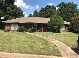 1390 Stonebriar Dr, Carthage, TX 75633