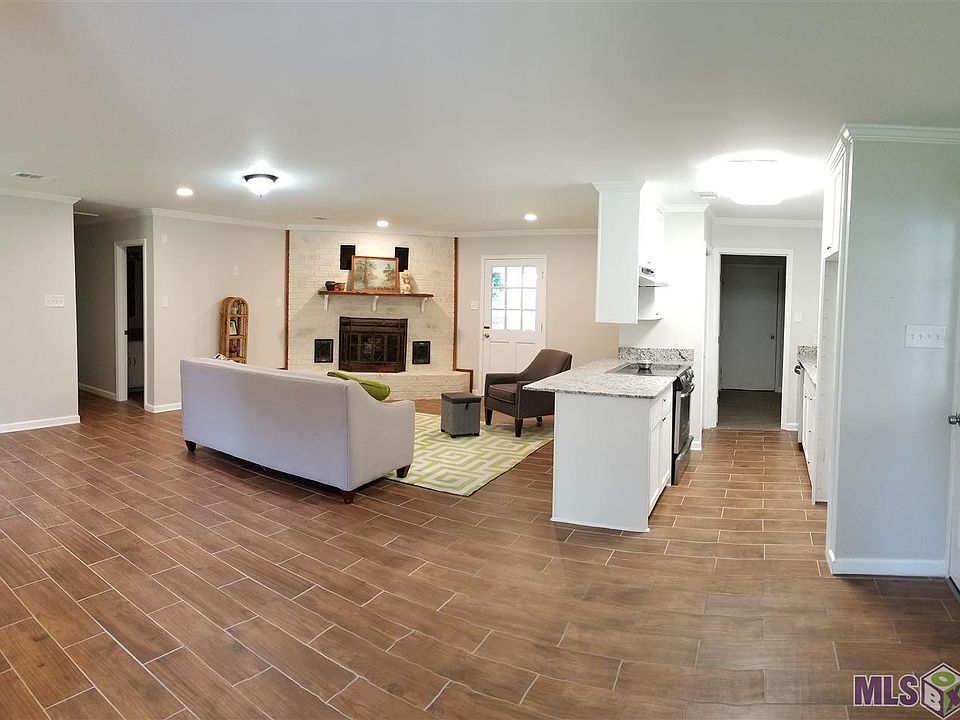 1st image of 3311 Live Oak Dr