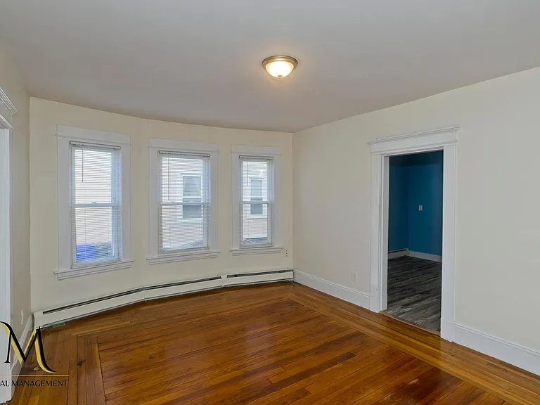 638 Belmont Ave — Photo 4