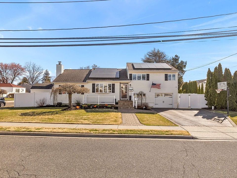 1st image of 352 N Virginia Avenue