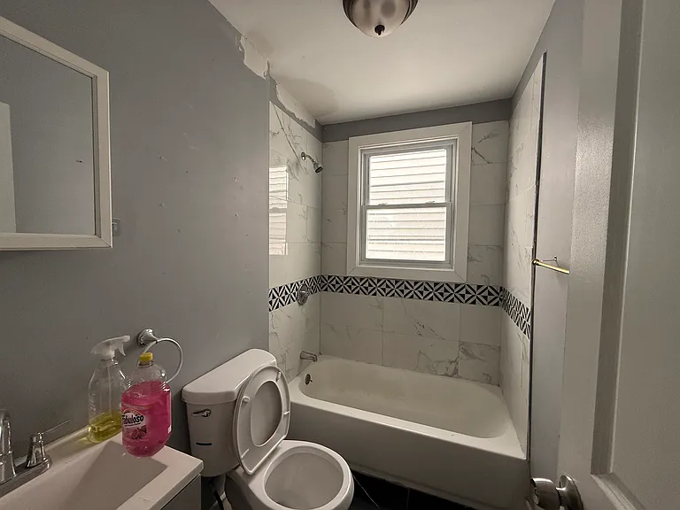 48 Vermont Ave #1 — Photo 4