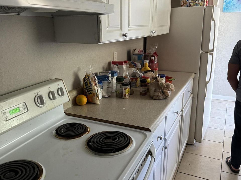 2nd image of 3838 HARBOR VIEW Drive