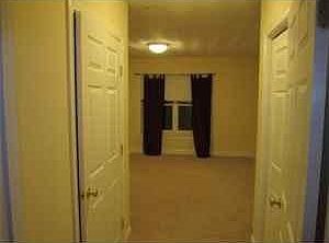 2nd image of 1304 Comm Ave APT 6