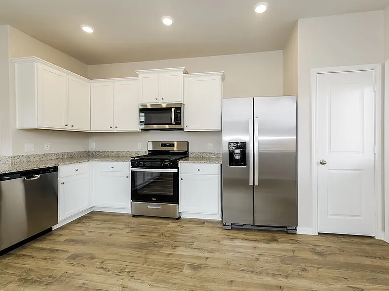 15663 Plum Brook Dr — Photo 6