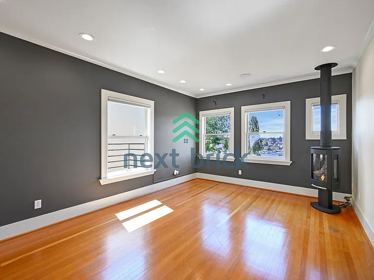 2913 Franklin Ave E #B — Photo 12