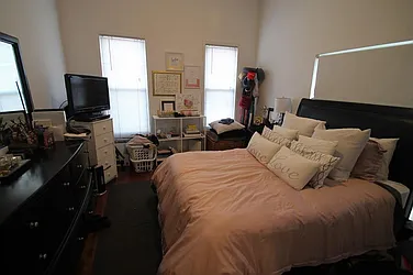 Rented by Space Marketing Shop