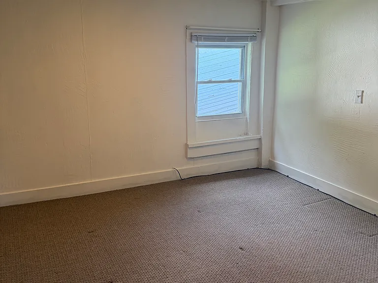 bedroom picture 1