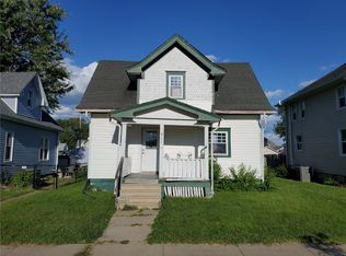 911 8th St SW, Cedar Rapids, IA 52404