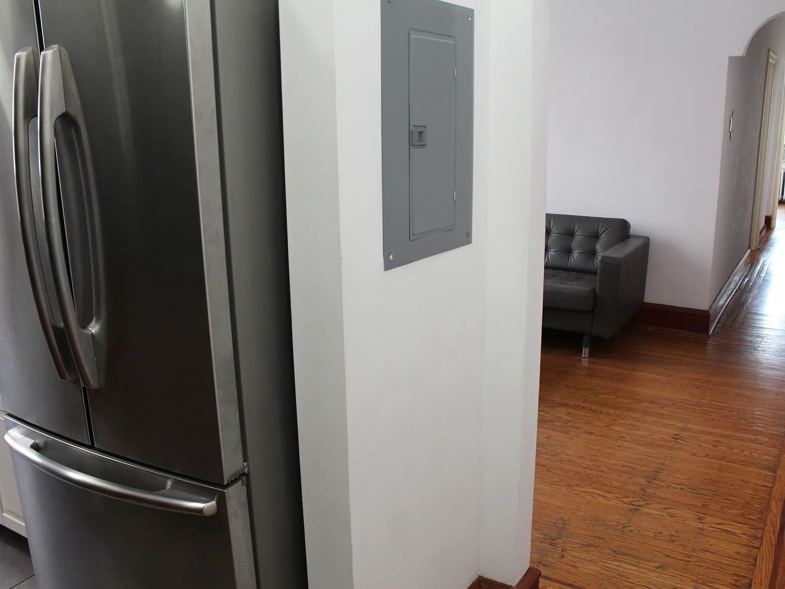 2 bed, 750 sqft, $1,990 — Photo 4
