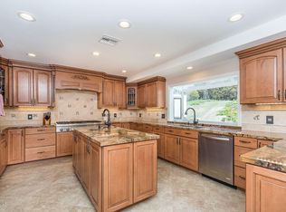 1450 Calle Avellano, Thousand Oaks, CA 91360