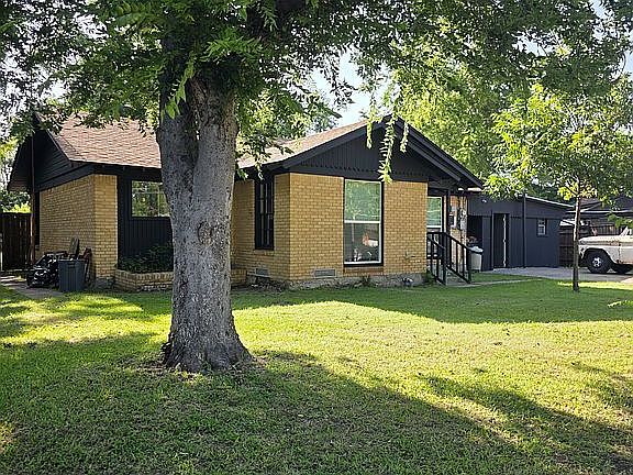 2nd image of 2526 Pleasant Dr