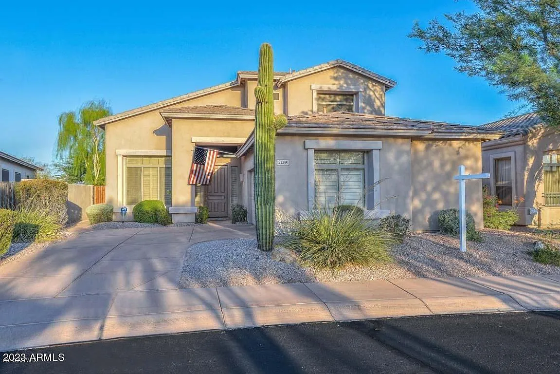3 bed, 2.5 bath, 2428 sqft, $3,500 — Photo 4