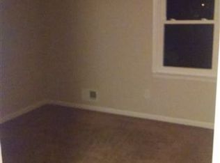 566 Bound Brook Rd, Middlesex, NJ 08846