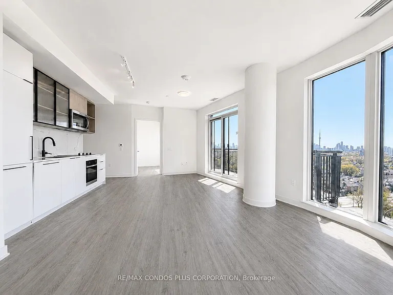 1185 Dupont St #1019 — Photo 5