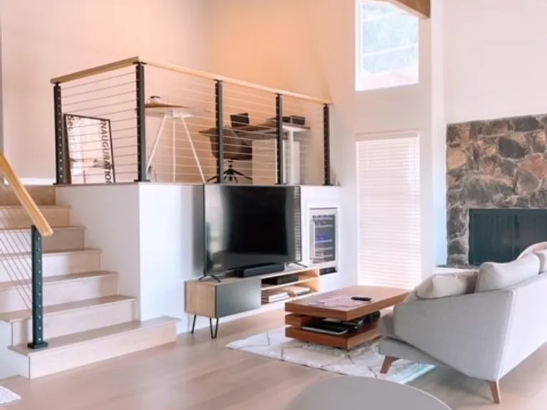 6891 Exeter Dr — Photo 5