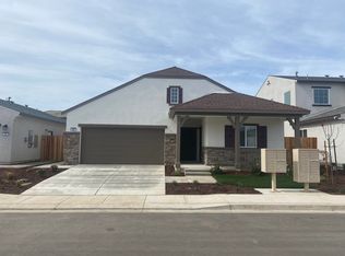 529 Bedfordshire Dr #B, Patterson, CA 95363