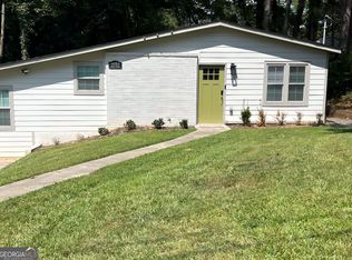 2752 Santa Barbara Dr NW, Atlanta, GA 30318