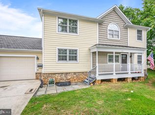 1705 S Walter Reed Dr, Arlington, VA 22204