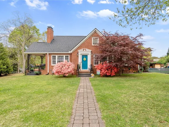 120 Florence St, Pickens, SC 29671