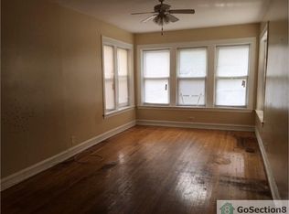 6734 S Clyde Ave APT 1, Chicago, IL 60649